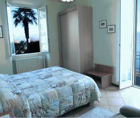 فندق Brisino ستريزا