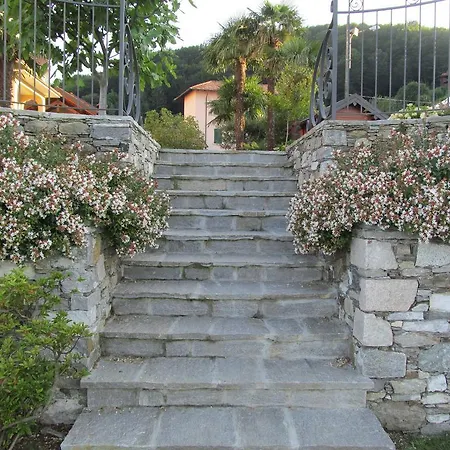 فندق Brisino ستريزا